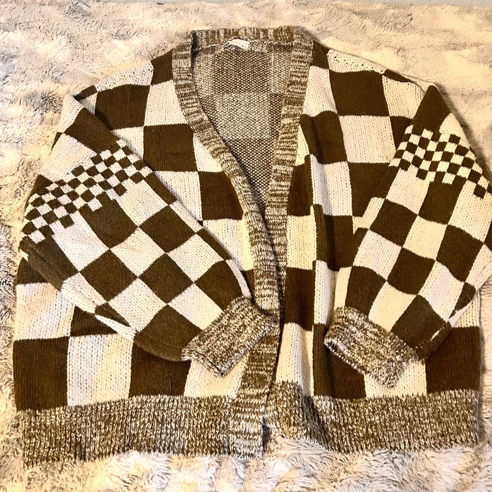 SO - Olive Green Checkered Cardigan - Size: L - NWOT